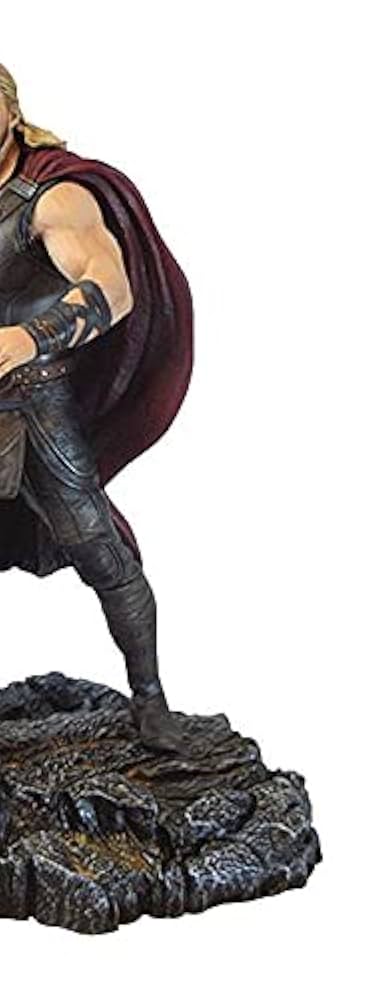 Amazon.com: DIAMOND SELECT TOYS Marvel Gallery: Thor